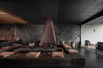 Lostvilla Deqin Meri Snow Mountain,,5 star