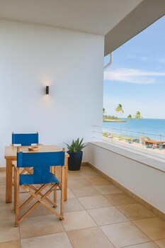 fairview signature suites