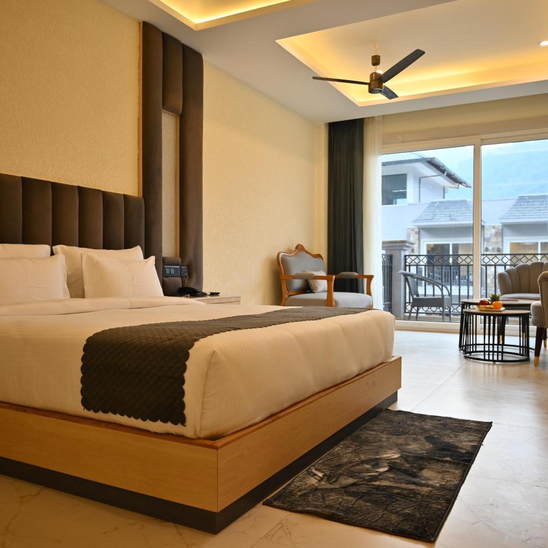 amritara chakra river resort