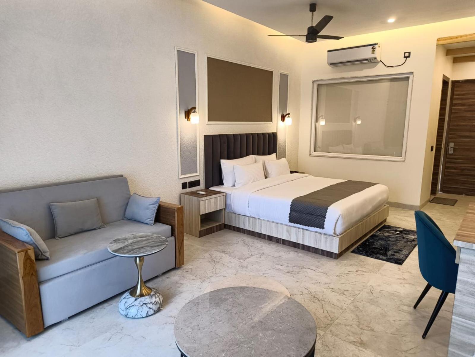 amritara chakra river resort