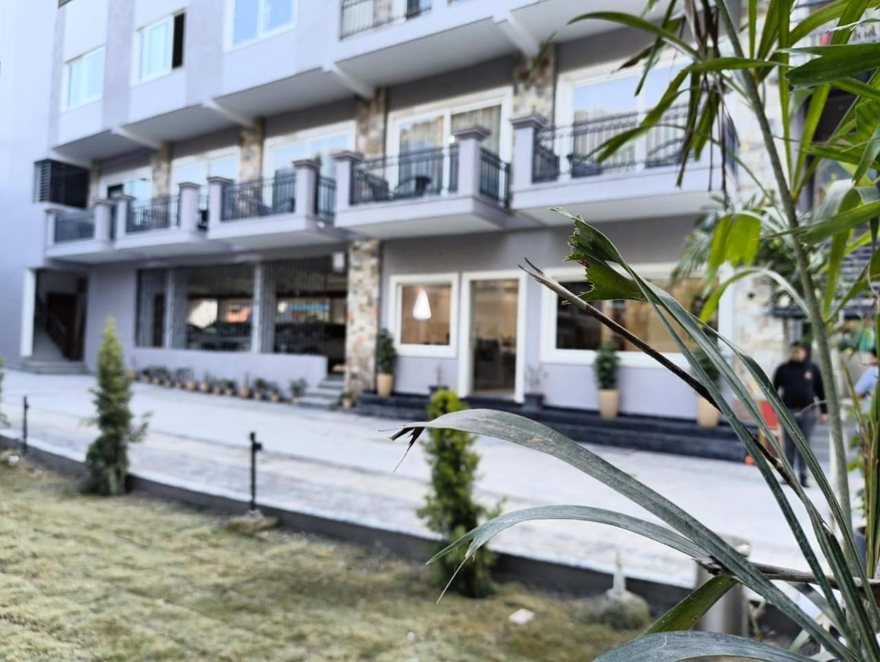 amritara chakra river resort