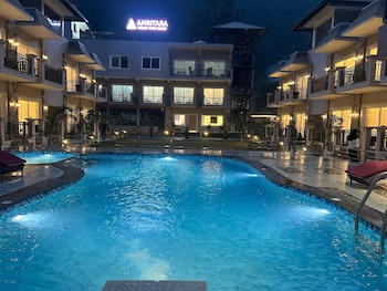 amritara chakra river resort