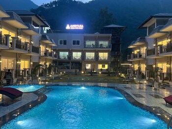 amritara chakra river resort
