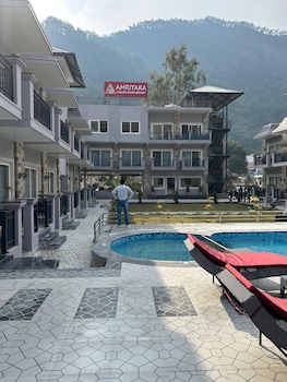 amritara chakra river resort
