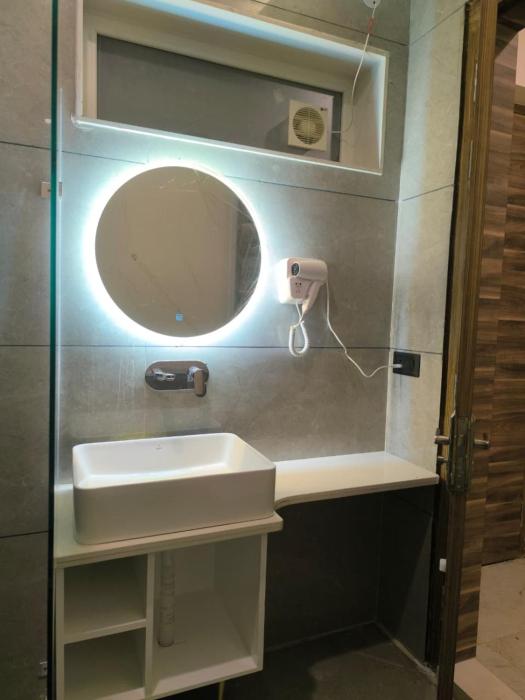 amritara chakra river resort