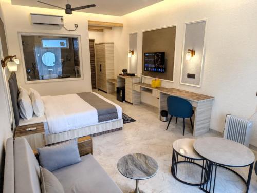 amritara chakra river resort