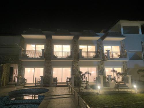 amritara chakra river resort