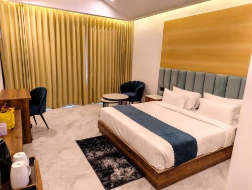 amritara chakra river resort