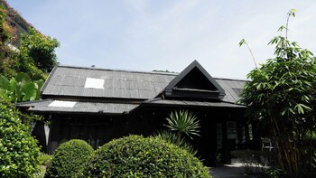 jaokhun hilltop kamala phuket