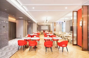 encore international hotel guangzhou convention and exhibition center garment trade city flagship store