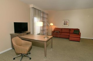hampton inn springfield southeast