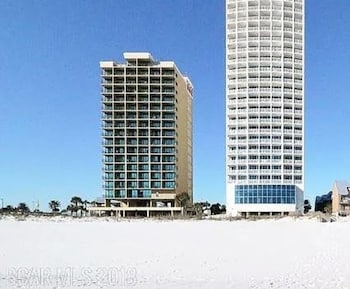 island tower 903