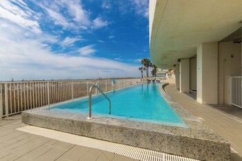 island tower 903