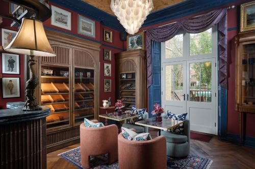 bertrands townhouse
