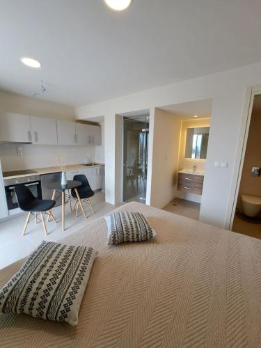 apeiron akrotiri by apeiron hotels