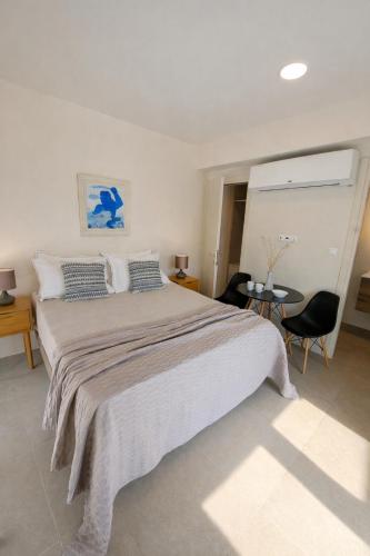 apeiron akrotiri by apeiron hotels