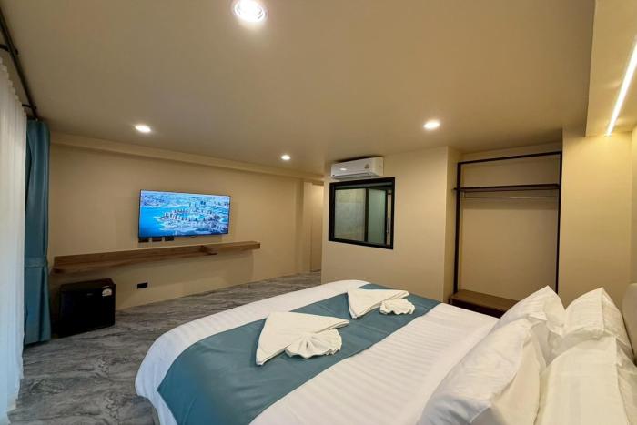 sand mare karon hotel