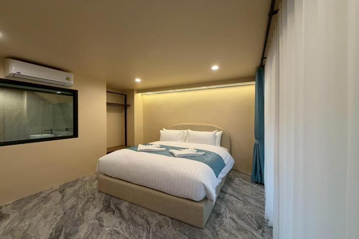 sand mare karon hotel