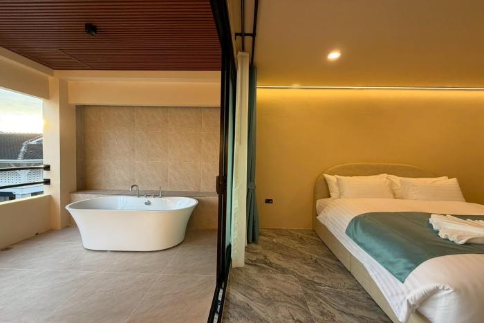 sand mare karon hotel