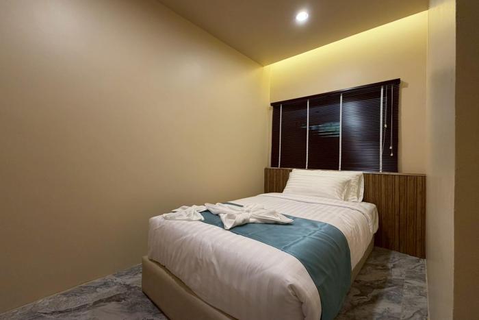 sand mare karon hotel