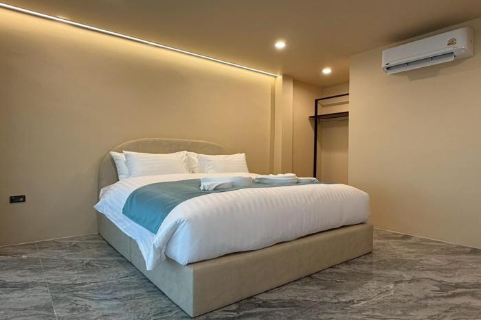 sand mare karon hotel