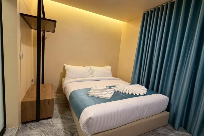 sand mare karon hotel