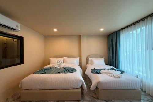 sand mare karon hotel