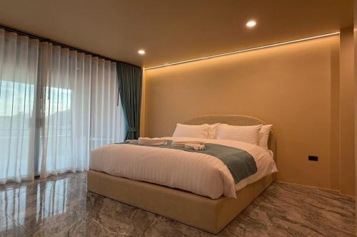 sand mare karon hotel