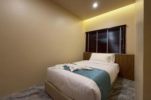 sand mare karon hotel