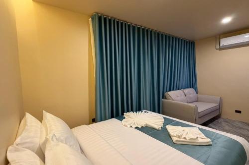 sand mare karon hotel