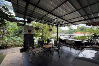 Mataburi River Kwai Resort,,3 star