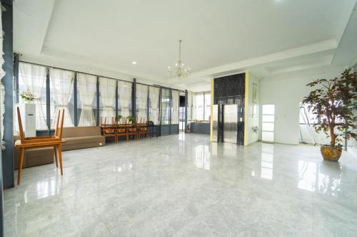 dominic inn semarang by arba
