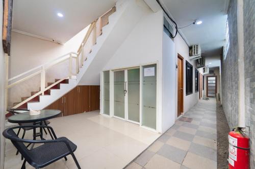 dominic inn semarang by arba