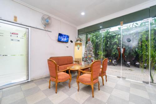 dominic inn semarang by arba