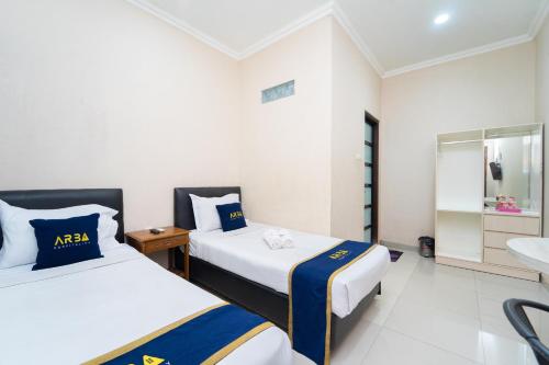 dominic inn semarang by arba