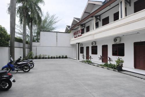 hotel danau indah by arba