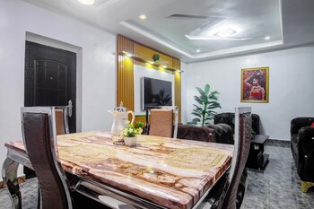 bejs luxury apartment