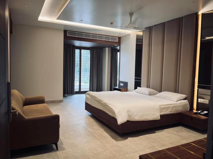 the heritage convention hall and rooms