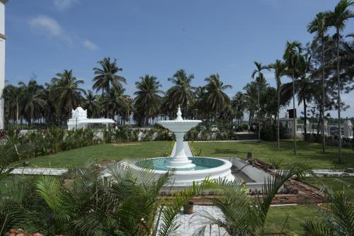 the heritage convention hall and rooms