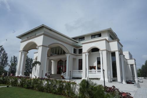 the heritage convention hall and rooms