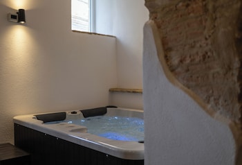Amber Hotel Italy,,4 star
