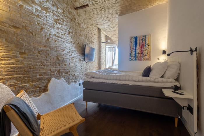 amber hotel italy