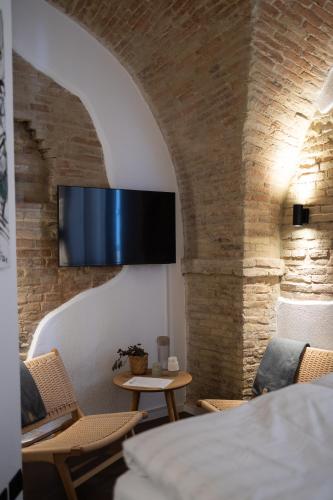 amber hotel italy