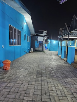 top nosh lounge and bar