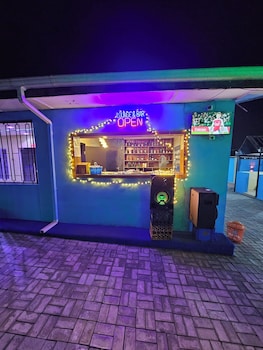 top nosh lounge and bar