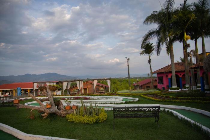 hotel san antonio del cerro