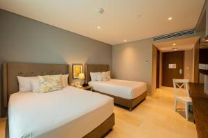 ghl san lazaro art hotel