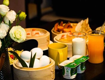 no 53 chaoyang street hotel