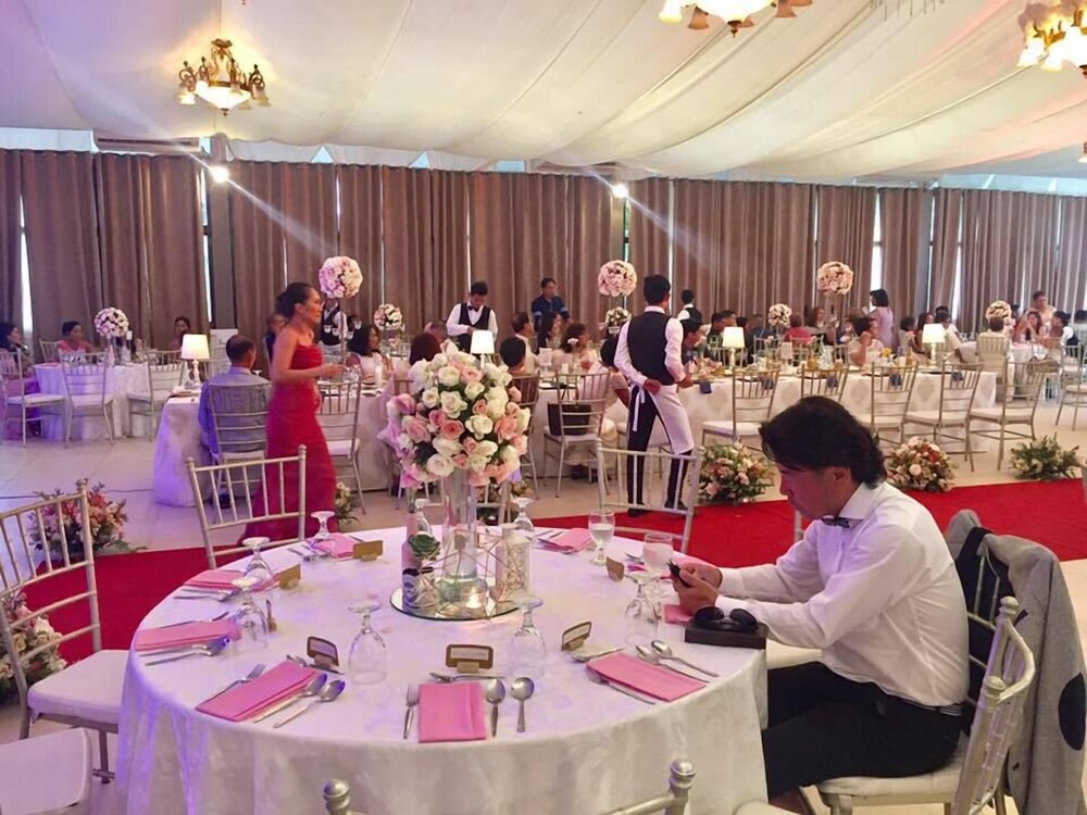 the q hotel and restaurant