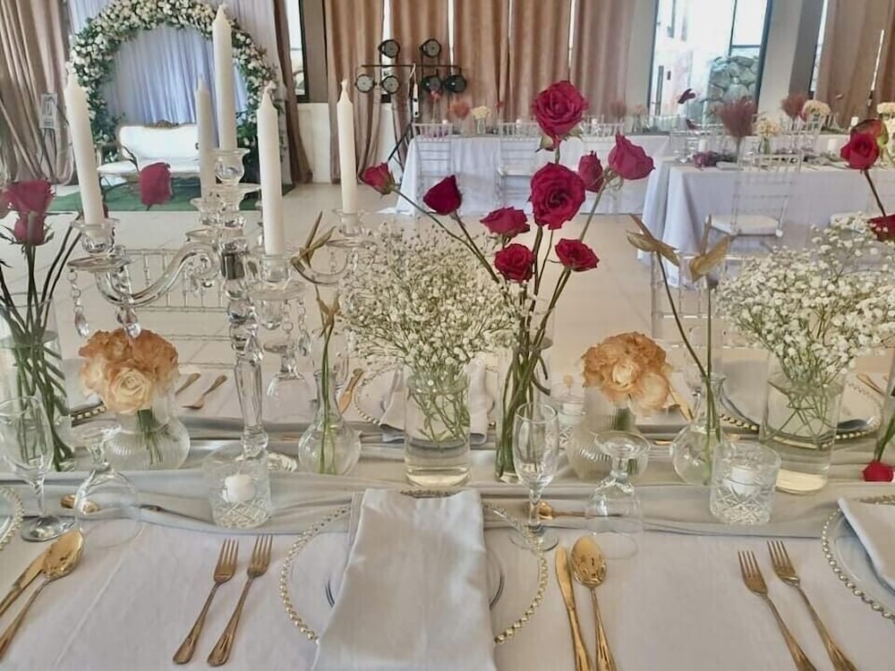 the q hotel and restaurant